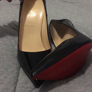 CHRISTIAN LOUBOUTIN SO KATE shoes in size 38.5